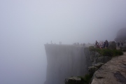 Preikestolen_im_Nebel