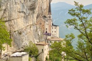 Santuario-Modanna-della-Corona