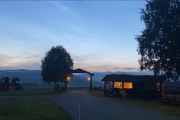 Campingplatz um 1 Uhr nachts