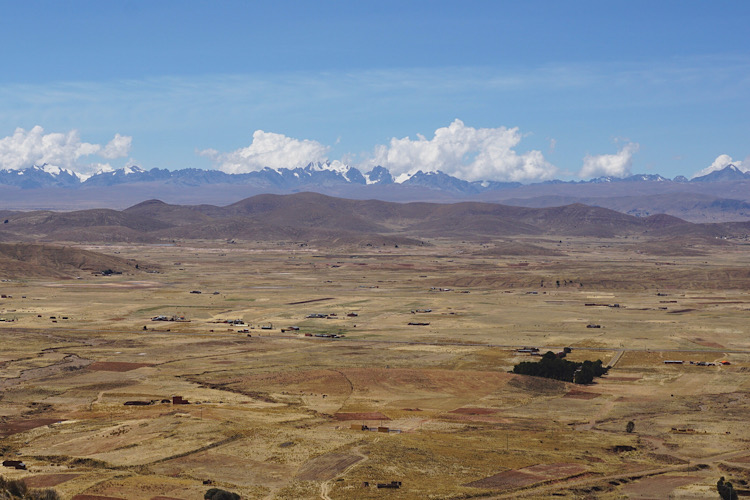 Mehr über den Artikel erfahren Stadt, Land, See auf dem Altiplano